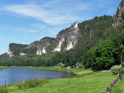 Blick auf die Elbe vom Elberadweg